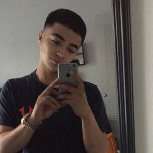 Meet your Posher, Daniel